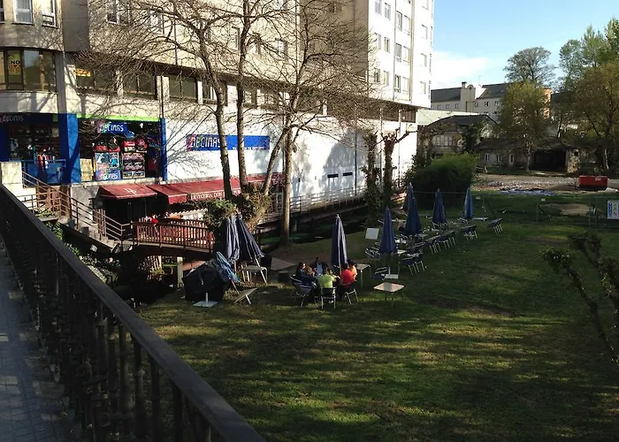 ゲストハウス ペンジョン ブラソネス *