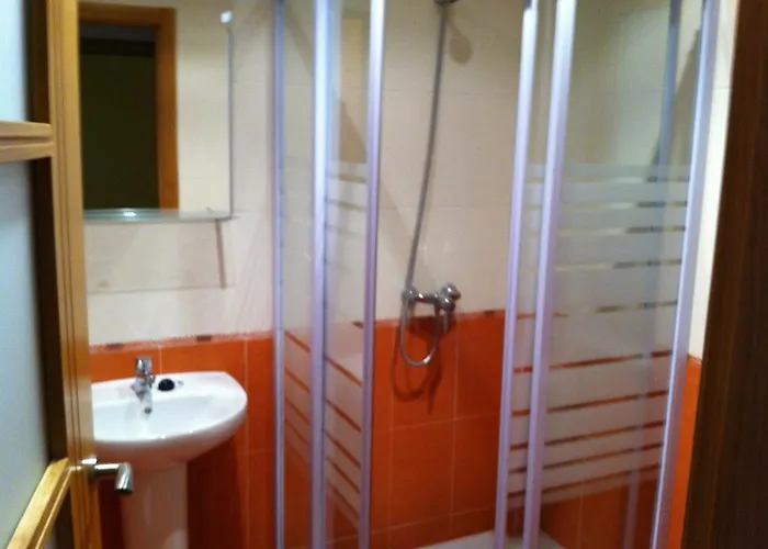 ゲストハウス ペンジョン ブラソネス